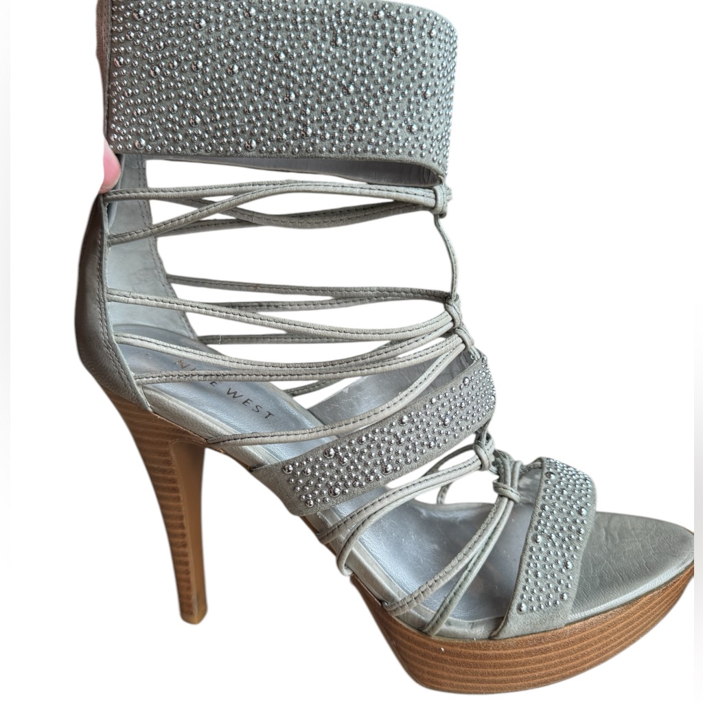 Nwob! Nine West Inquisat Grey Strappy Sexy Platform Heel Women's Size 8